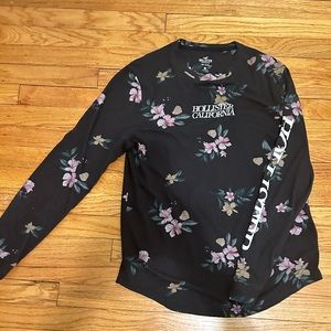 Men's size medium Hollister shirt.